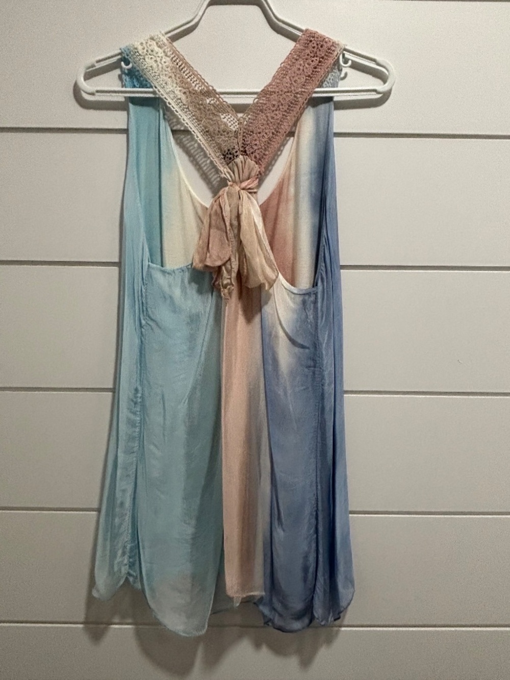 M Made in Italy Gradient silk with crochet lace racerback tank blouse size small - Picture 3 of 15